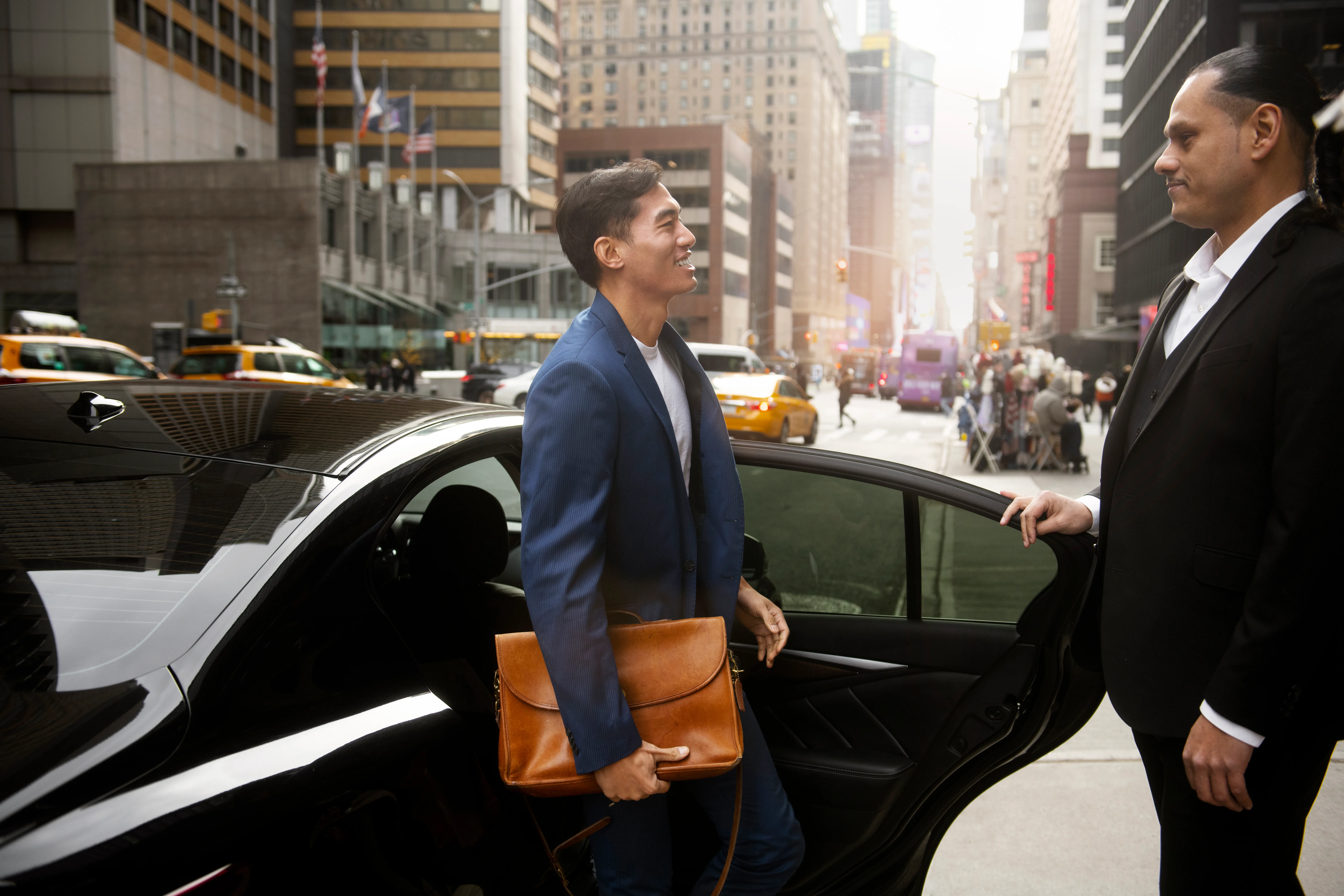 taxi driver getting ready customer 1